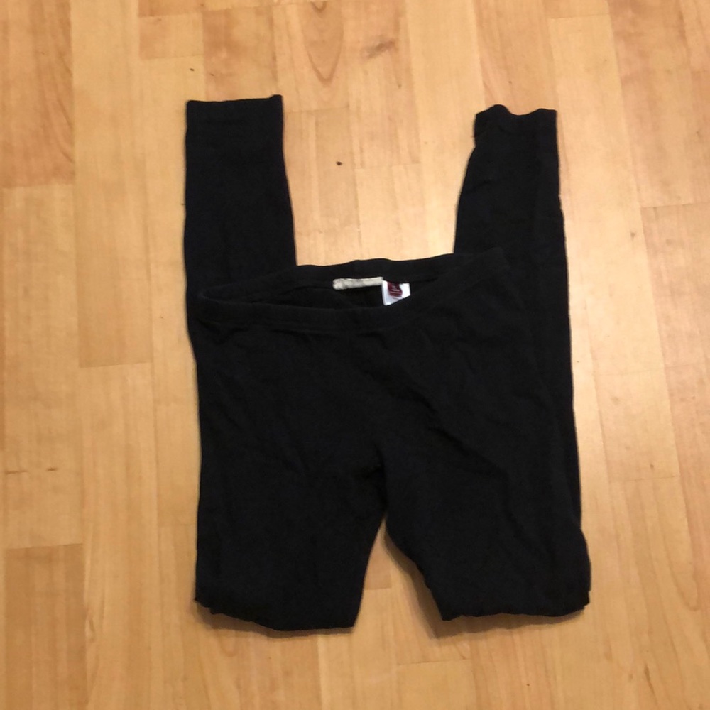 Black cropped leggings